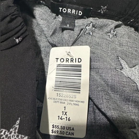 Torrid Black star handkerchief skirt - Picture 4 of 4